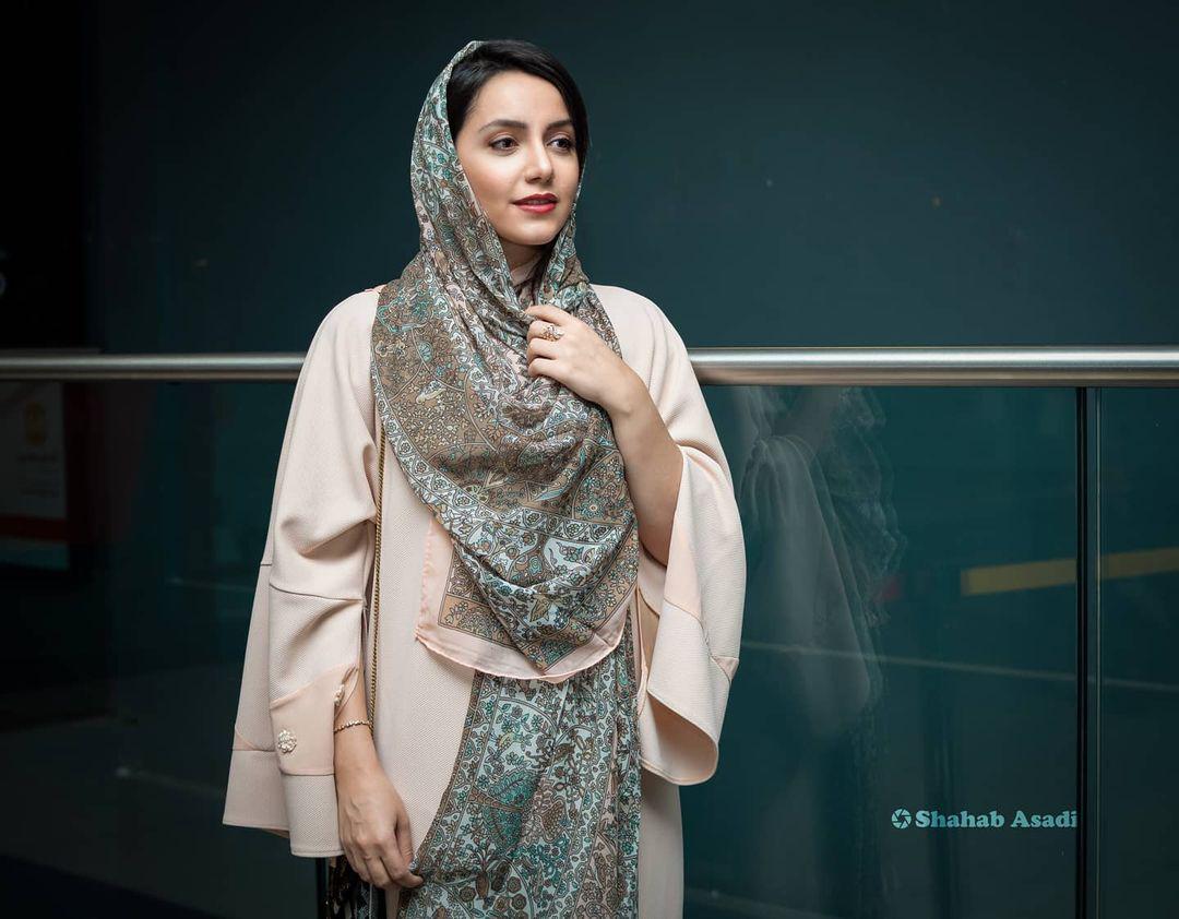 نازنین بیاتی