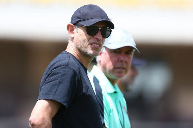 یحیی گل‌ محمدی در پرسپولیس می ماند یا می رود؟