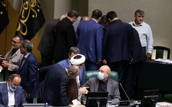 عاملان فساد فولاد را ممنوع الخروج کنید