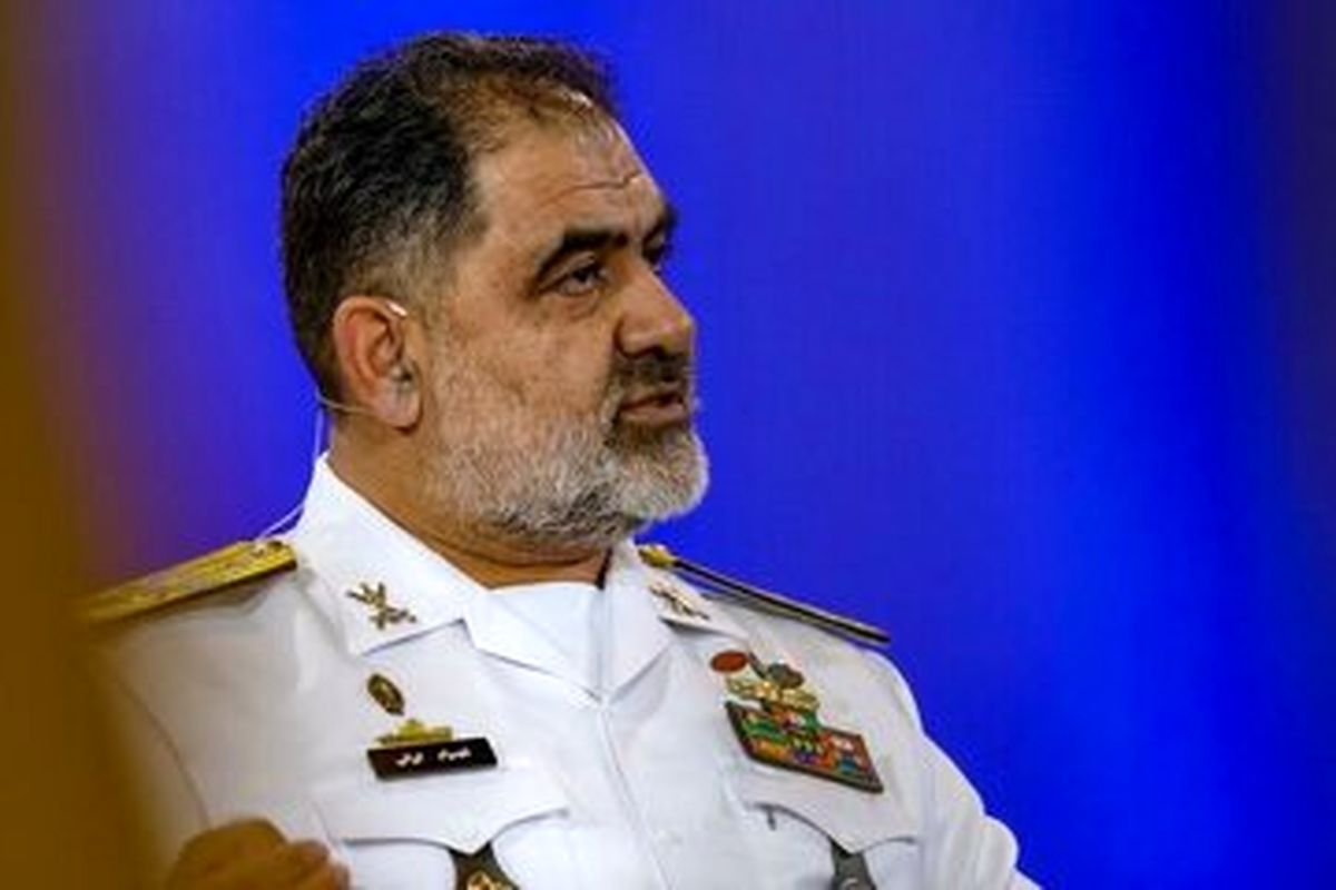 فرمانده ارشد ارتش لباس شخصی پوشید+عکس