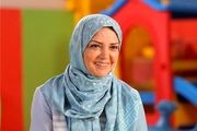 خانم مجری دهه 60 در کنار پسرش