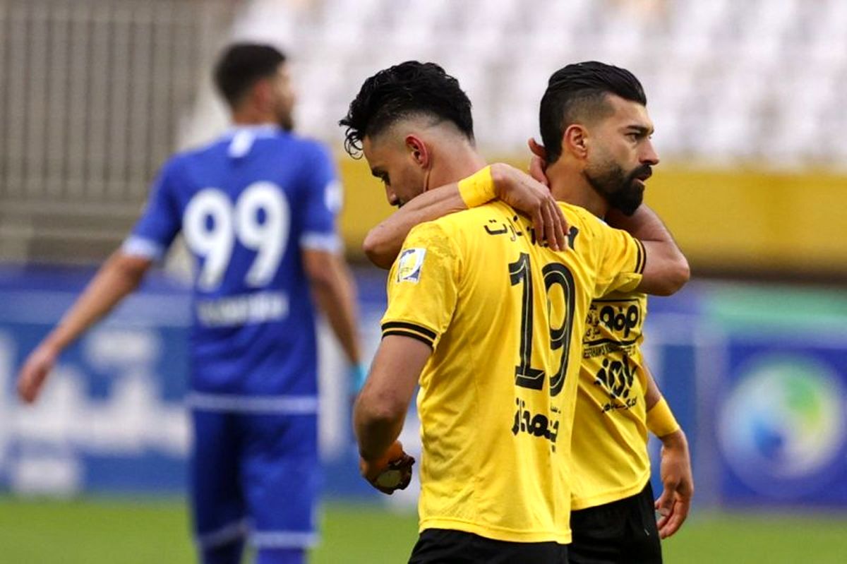 ستاره جنجالی سپاهان در راه استقلال؟
