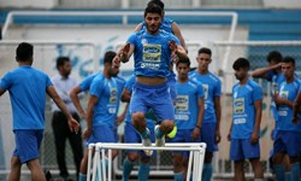 بررسی دلایل ناکامی استقلال در این فصل
