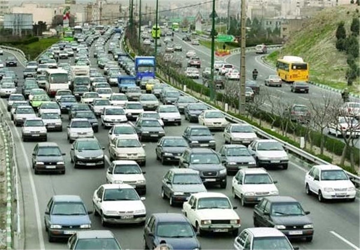  ۵۰ هزار خودرو فرسوده
در
شیراز تردد می‌کنند 