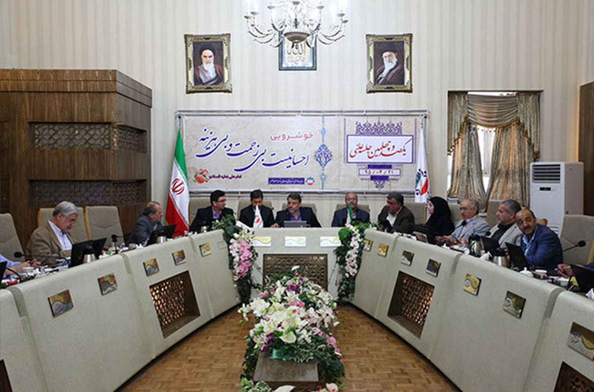 موضع گیری علیه عملکرد روابط عمومی شهرداری اصفهان در صحن شورا/تبعیض در تصاویر ،مطالب و تیتر ها/ افراد خاصی در این جریان پررنگ می شوند!