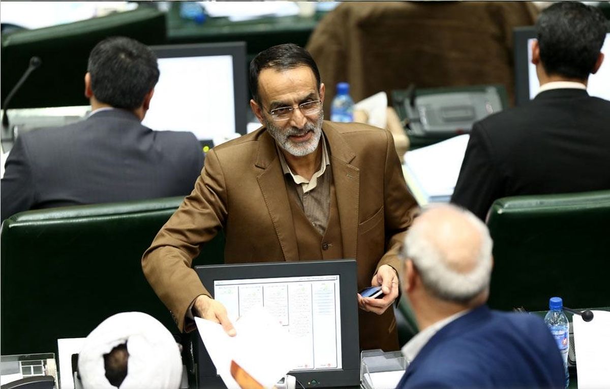 حواشی داغ مجلس؛ لامصب بذار حرف بزنه ...! 