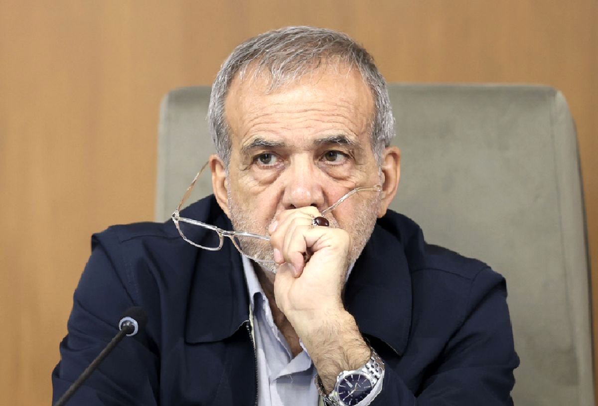 پزشکیان روز دانشجو به کدام دانشگاه می‌رود؟