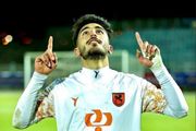 میان این همه ستاره کار سختی داریم 