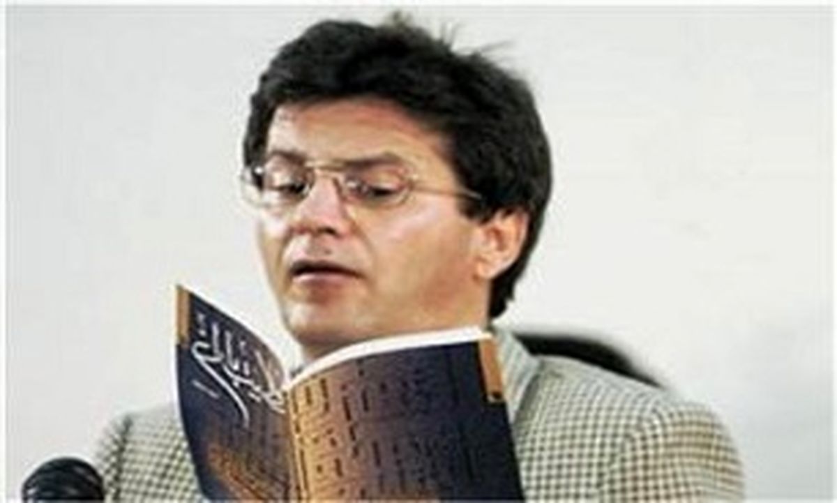 اقامه نماز میت بر پیکر شاعر معروف