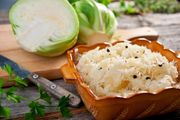کلم ترشی چه بلایی سر روده شما می‌آورد؟