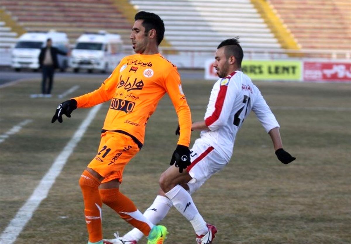 مدافع سایپا: قهرمانی حق پرسپولیس است