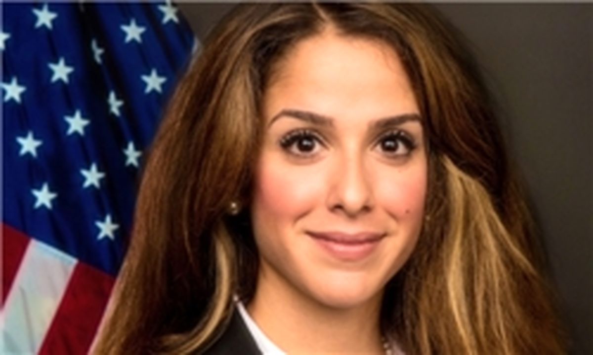 کارمند ایرانی متهم شده به "عدم وفاداری به ترامپ" برکنار شد