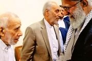 مرحوم محتشمیپور تا پایان عمر در خط امامت و ولایت استوار بود
