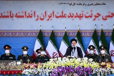 رژه روز ارتش جمهوری اسلامی ایران/گزارش تصویری