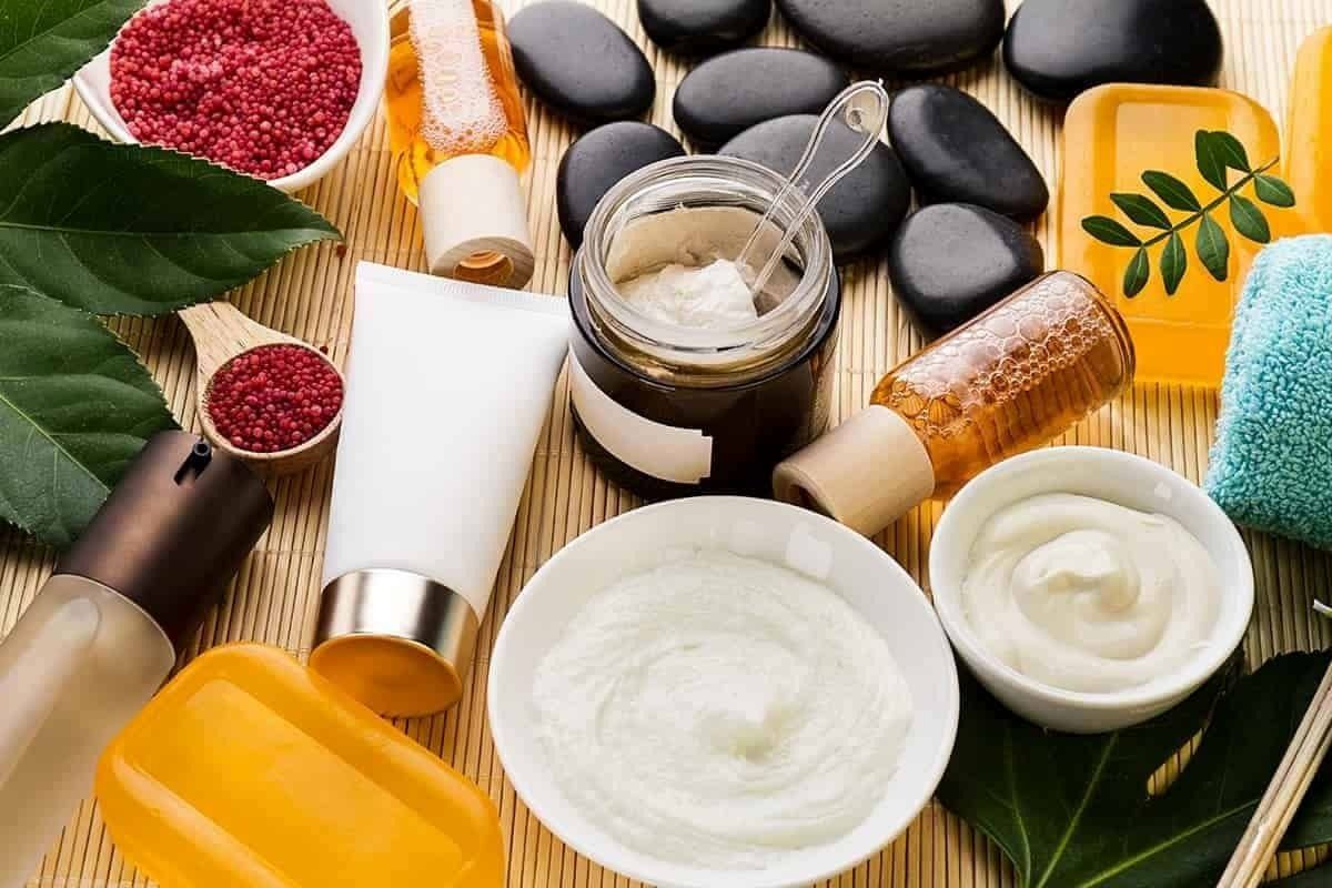 
تست لوازم آرایشی بهداشتی توسط رئیس جمهور سابق!+فیلم
