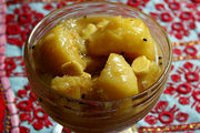 طرز تهیه ترشی تند و شیرین با طعم زعفران