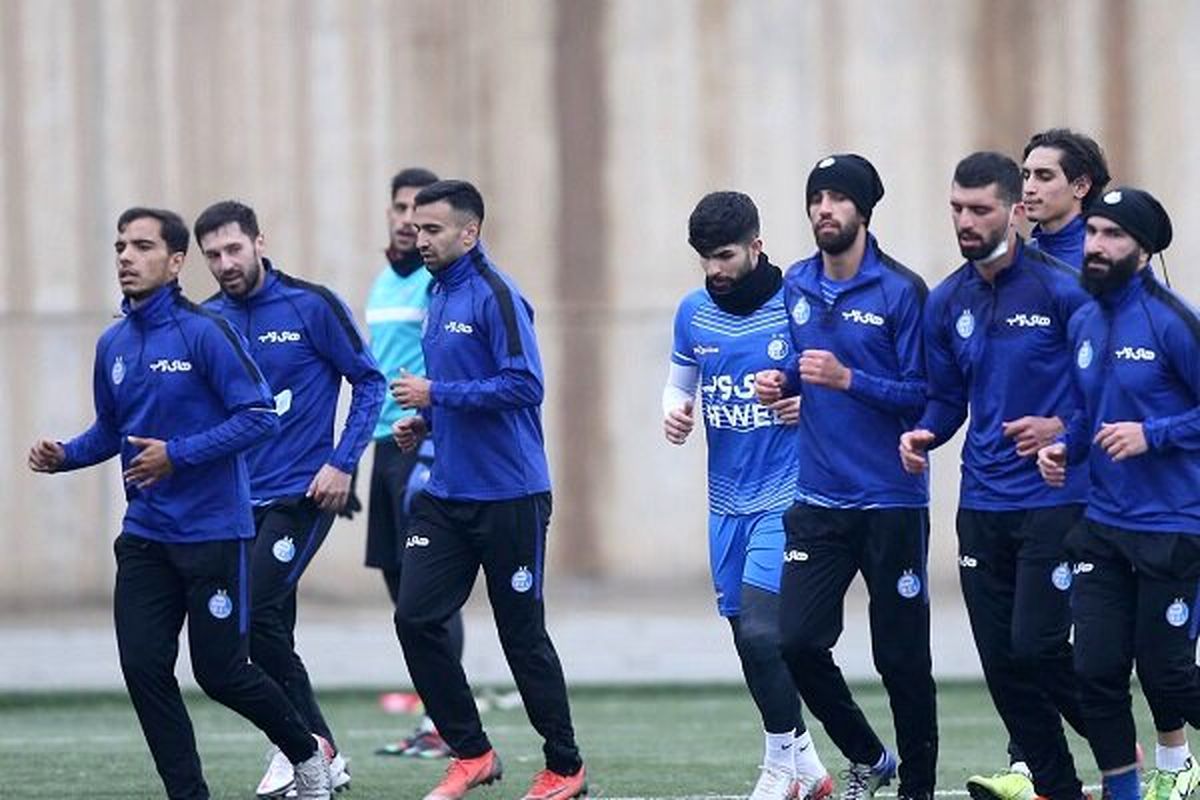 برگزاری تمرین استقلال با حضور دو میهمان ویژه+ عکس