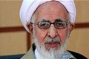 کسانی که دیگران را تخریب می‌کنند زودتر به چاه می‌افتند