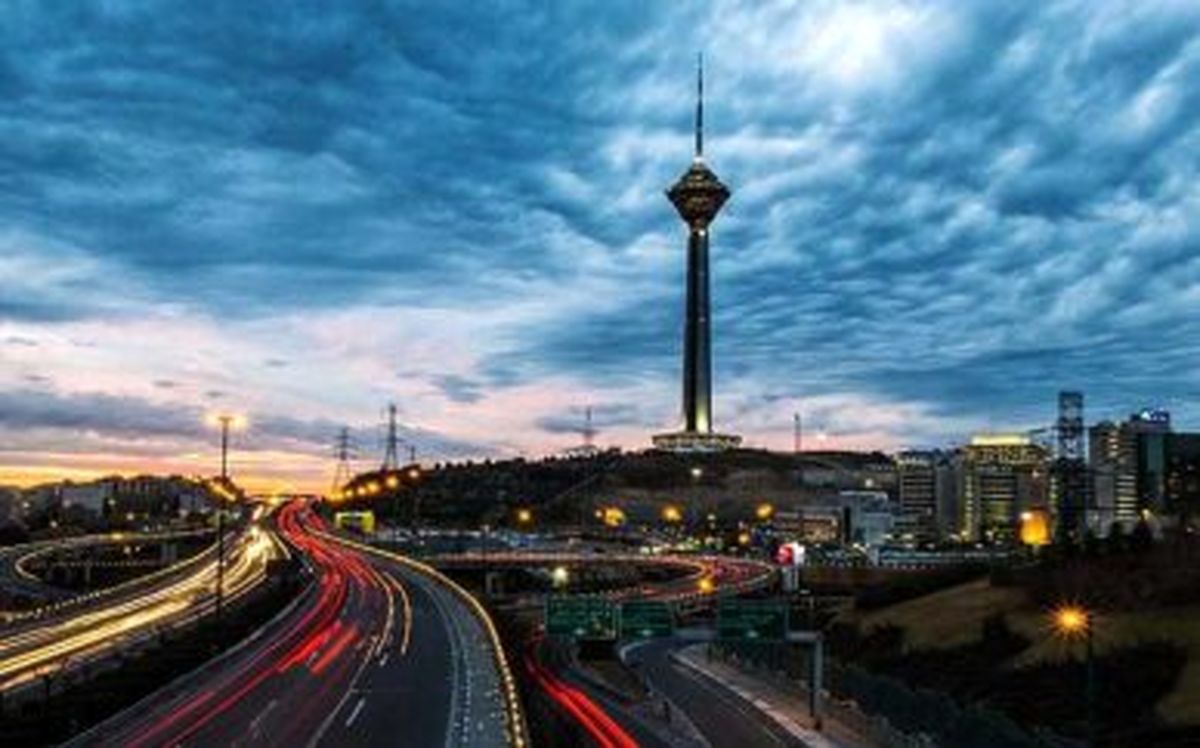 برگزاری مسابقه پرش ایستگاهی از فراز برج میلاد در دهه فجر