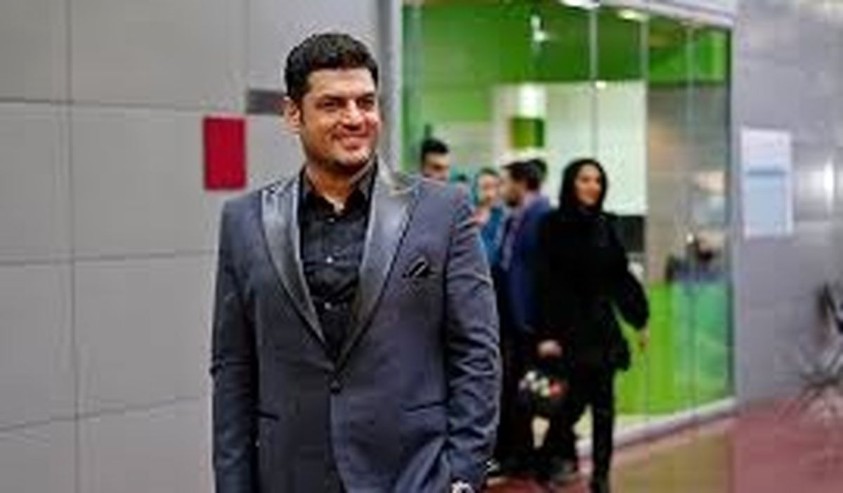«سام درخشانی» هم مجری تلویزیون شد/ عکس