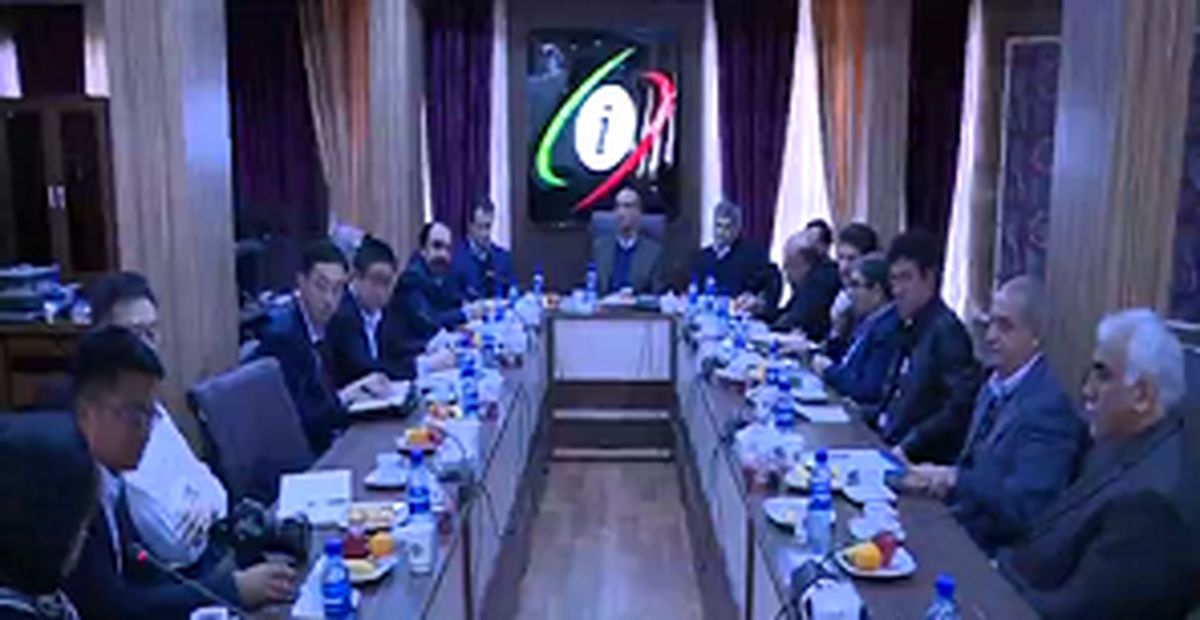 بررسی طرح احداث نیروگاه 50 مگاواتی با حضور چینی ها
