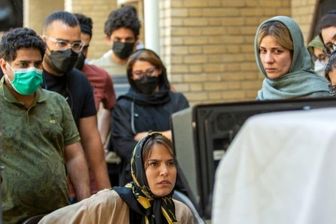 پوستر فیلم سینمایی «علف‌زار» رونمایی شد