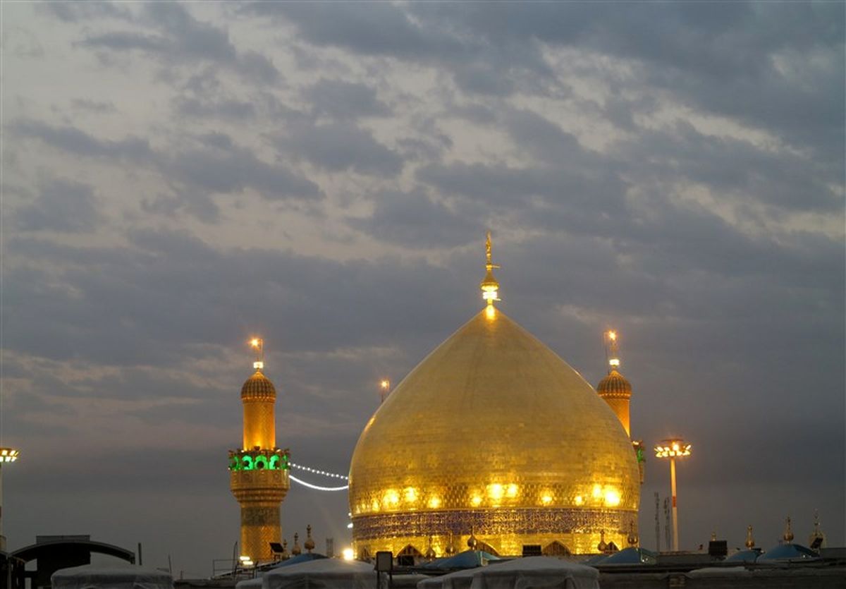 نمایی زیبا از طلوع خورشید در حرم حضرت علی(ع) /عکس