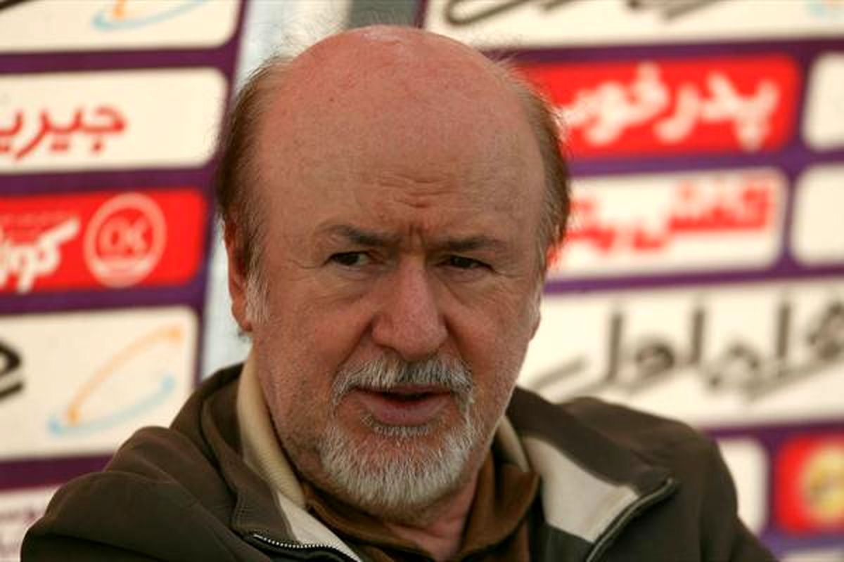 تعدادی از آبی پوشان جدا می شوند