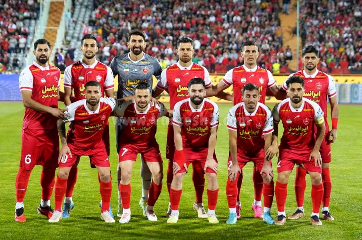 ضرر بزرگ پرسپولیس مقابل گل گهر / داور سر پرسپولیس را برید