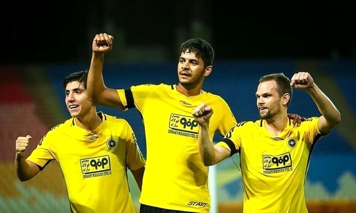 مصدومان سپاهان به پرسپولیس رسیدند