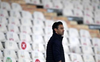 حضور مجیدی در رختکن صنعت‌نفت تکذیب شد/ فرهاد از رفیق قدیمی و شاکی دلجویی نکرد!