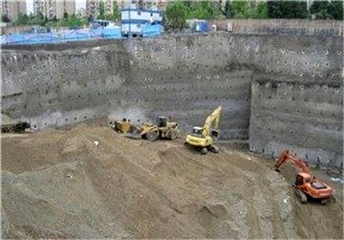دلیل گودبرداری عمیق اطراف مترو حقانی