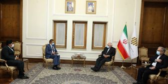 تأکید ظریف برای کمک به استقرار صلح در افغانستان