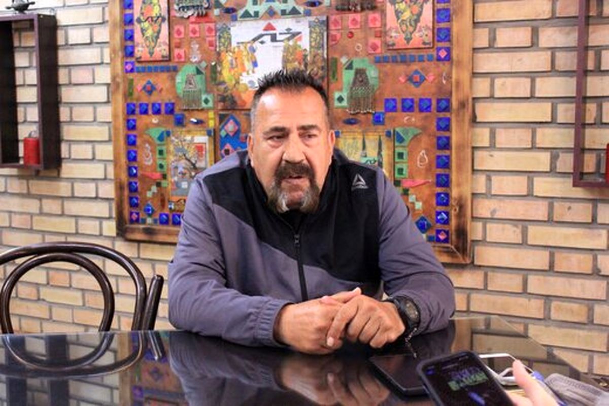 یک پرسپولیسی جنجالی در جشن قهرمانی استقلال!
