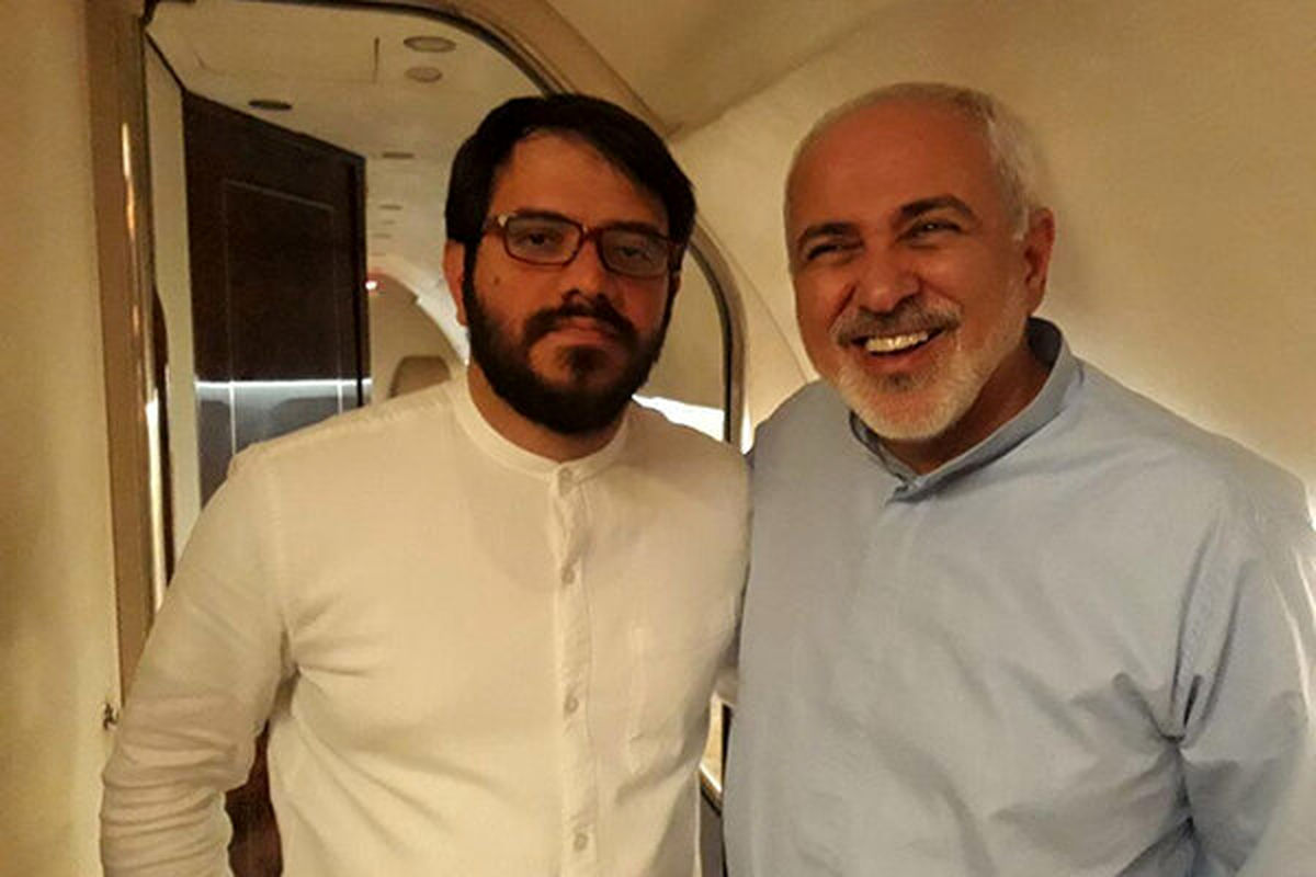 واکنش کنایه آمیز تهیه کننده «گاندو» به نامه ظریف به رهبر انقلاب/ عکس