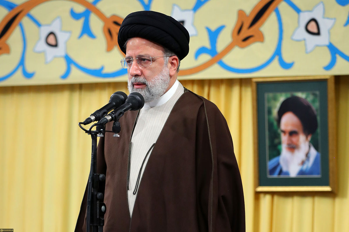 رئیسی: دولت حل مشکلات اقتصادی را وظیفه خود می‌داند