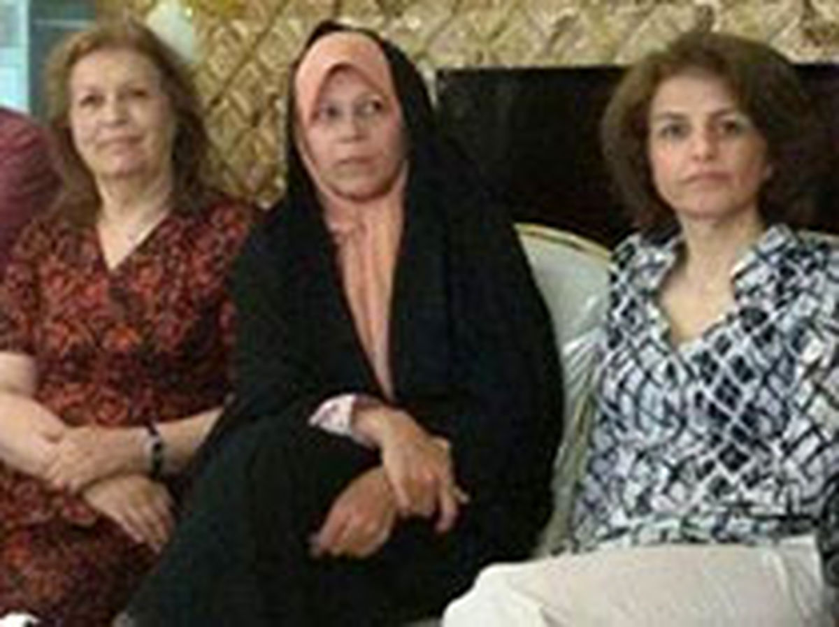 واکنش بسیج دانشجویی به دیدار فائزه هاشمی با بهائیان