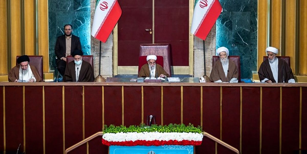 آیت‌الله جنتی: روسای قوا برای حل مشکلات اقتصادی مردم تلاش کنند