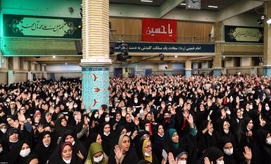 جمعی از معلمان و فرهنگیان با رهبر انقلاب دیدار کردند/گزارش تصویری