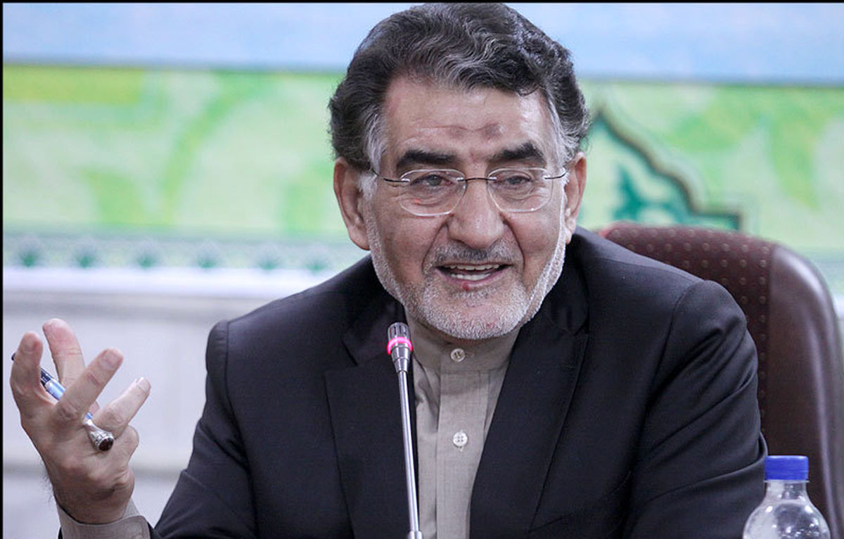 دولت به صنایع کوچک و متوسط بی توجه است/ اقتصاد ما باید درون زای برون نگر باشد/ در قرارداد با دیگر کشورها صادرات کالا قید شود