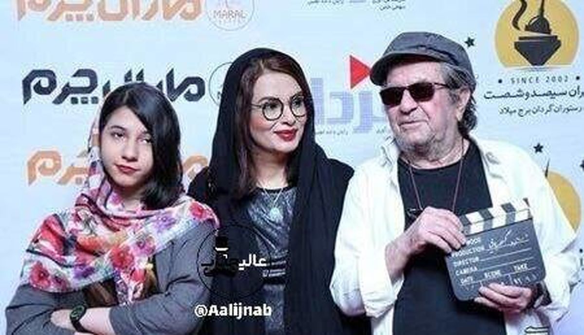 حرف های تلخ مونا مهرجویی در مراسم بدرقه پدر و مادرش