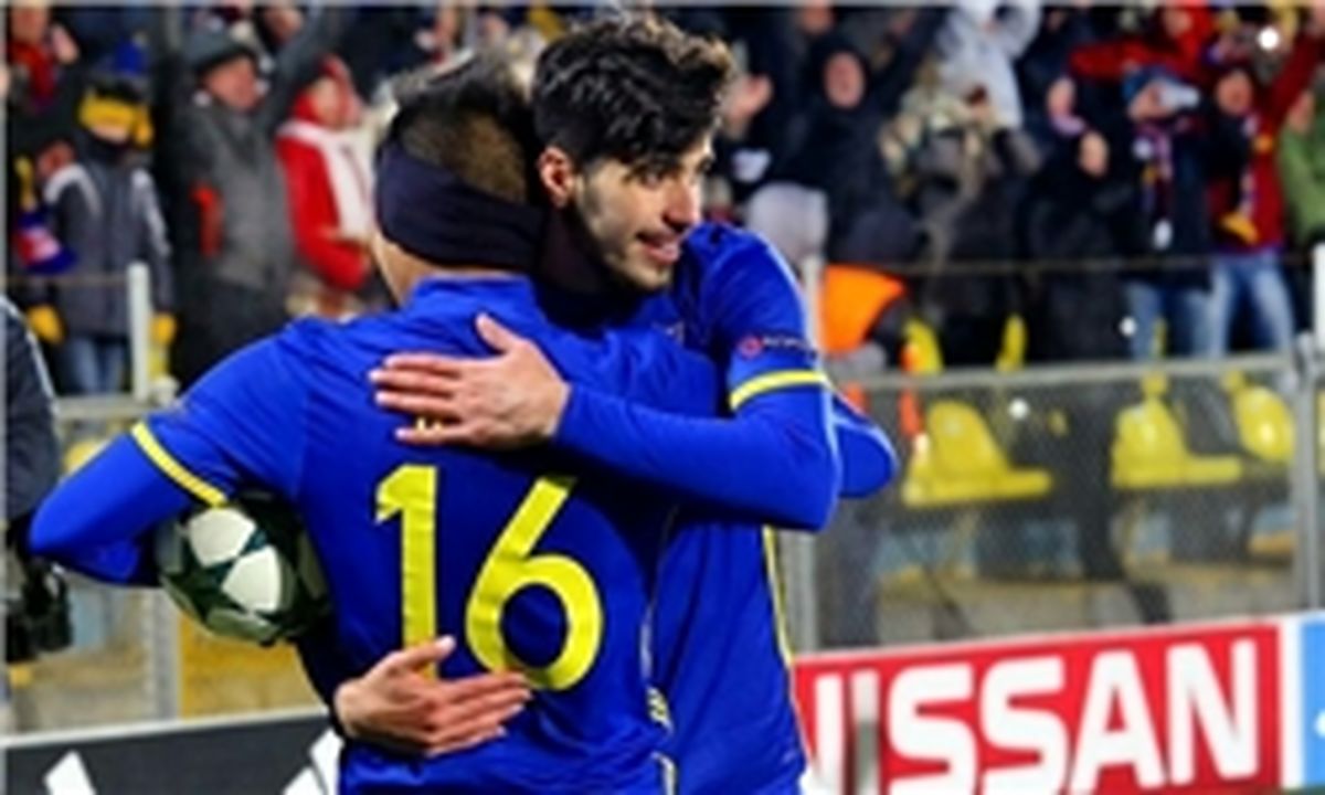 عزت اللهی: دوست دارم با روسیه همگروه شویم تا برایشان کری بخوانم 