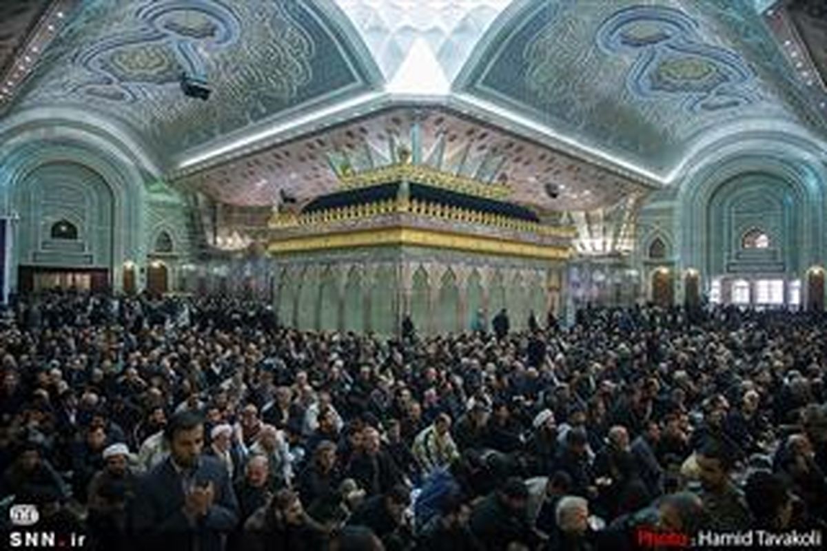  مهمانان خارجی در راه حرم امام