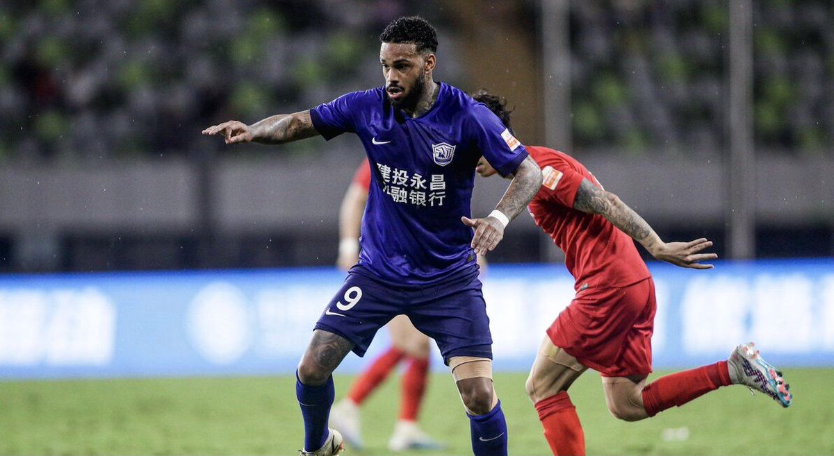  لوکادیا به‌دنبال  بازگشت به پرسپولیس