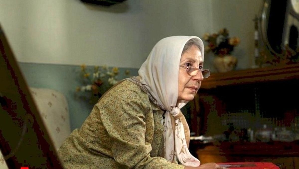 خانم بازیگر: من واکسن ایرانی کرونا را می‌زنم
