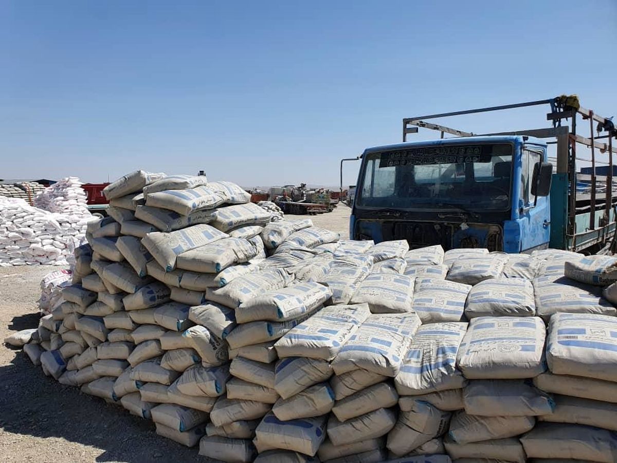 کمبود سیمان در کشور وجود ندارد
