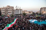 شعار مردم در یکصدمین حماسه خیابان در میدان انقلاب