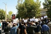 مردم شهرستان مریوان در اعتراض به وضعیت جاده‌های‌ این شهرستان تجمع کردند 