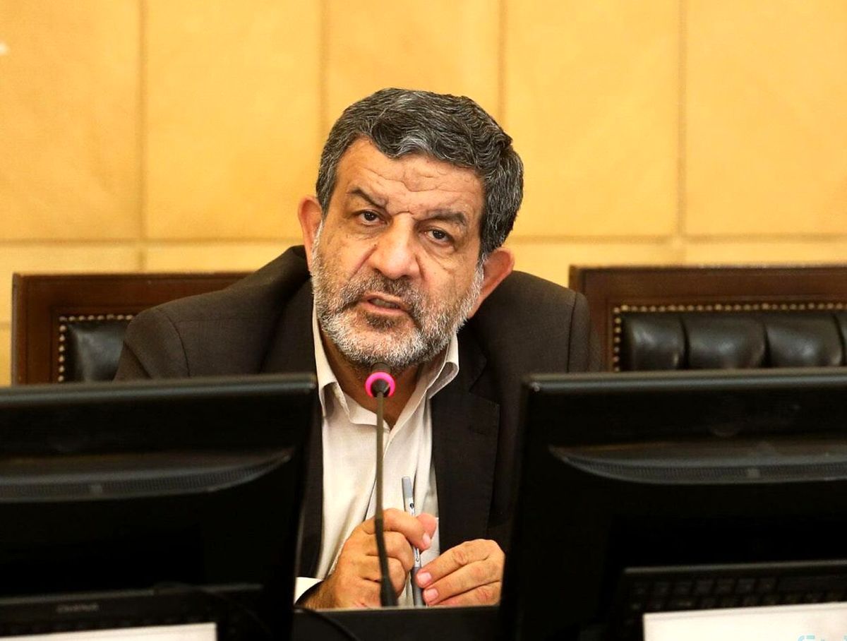 دشمن در حال خرابکاری در اقتصاد است