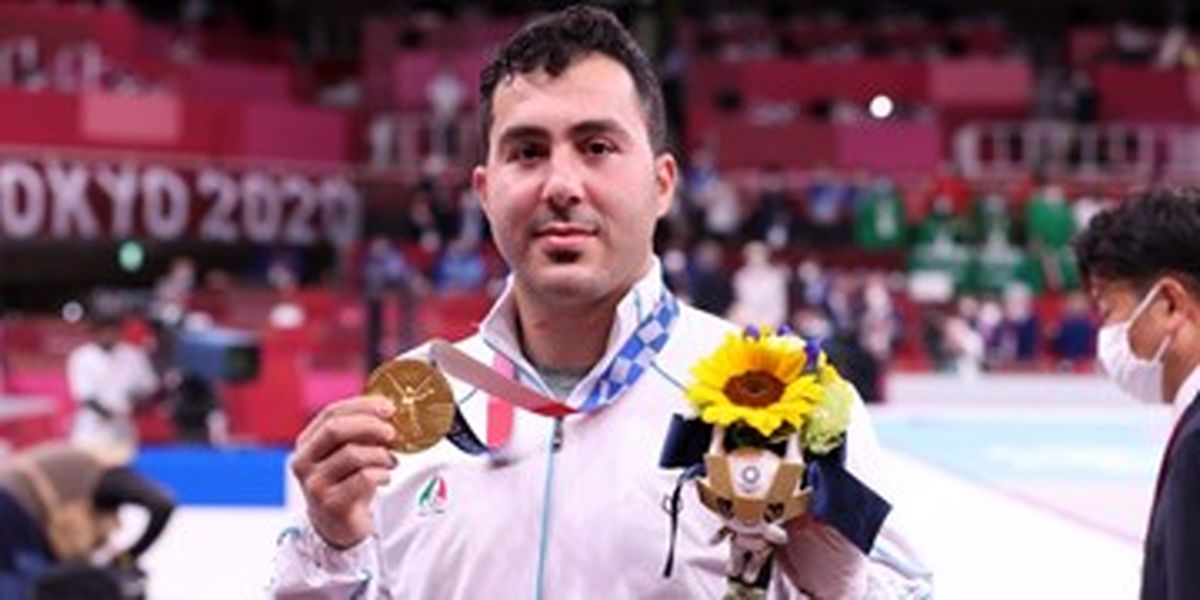 حرکت جالب گنج زاده در برابر مربی اش+ عکس